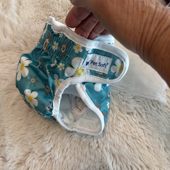 Pet Soft Female Diapers Small - Picture 6 of 8